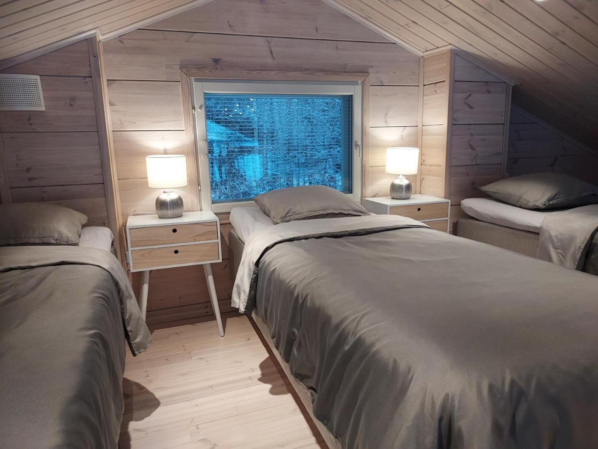 Villa Sirius Sieri, Nice Log-Cottage By The Lake Rovaniemi Esterno foto
